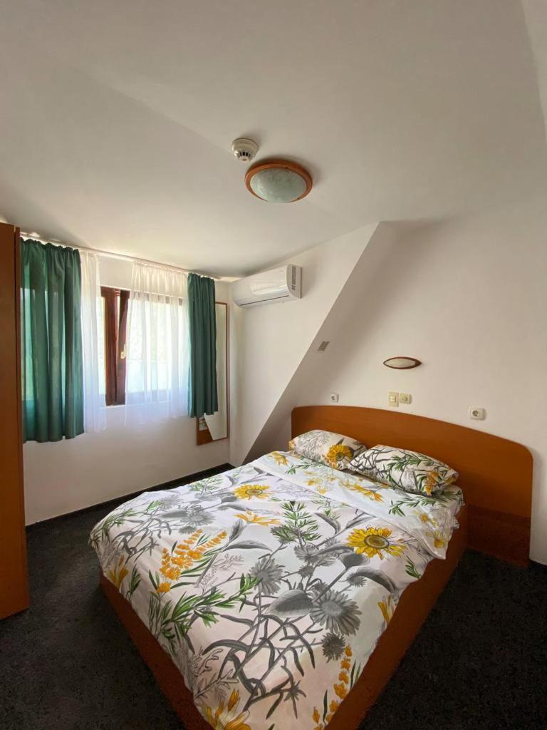 Hotel Pescarus Port Bicaz Eksteriør bilde