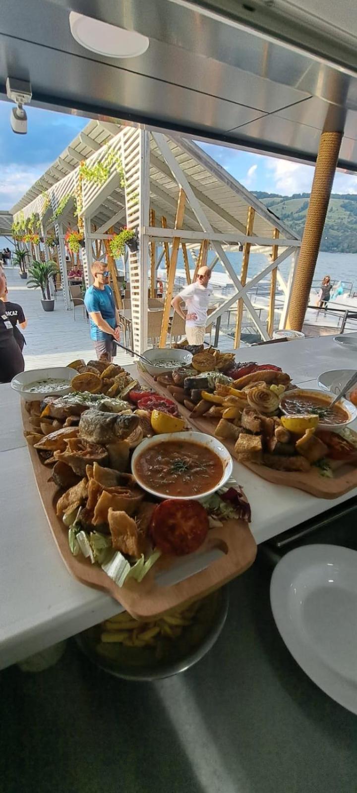 Hotel Pescarus Port Bicaz Eksteriør bilde