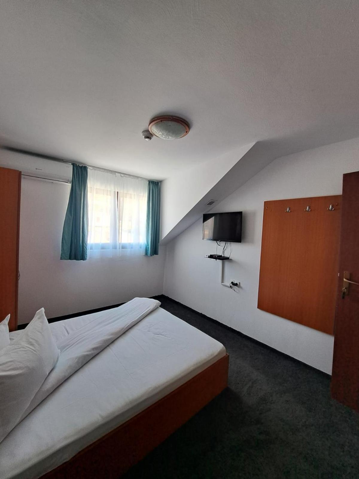 Hotel Pescarus Port Bicaz Eksteriør bilde