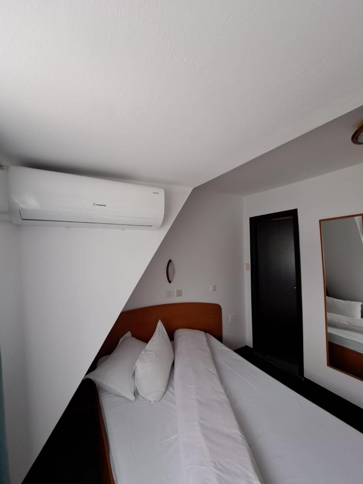 Hotel Pescarus Port Bicaz Eksteriør bilde