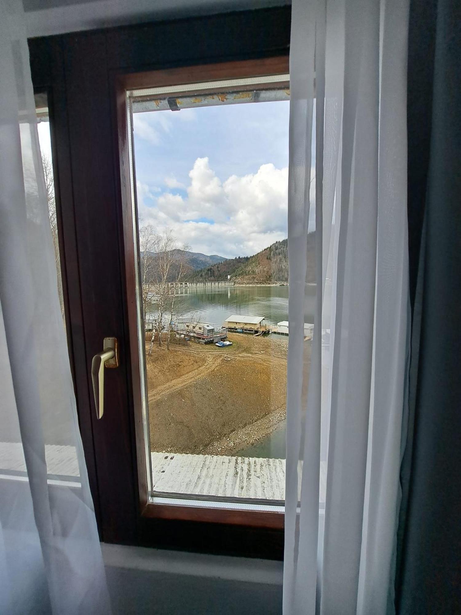 Hotel Pescarus Port Bicaz Eksteriør bilde